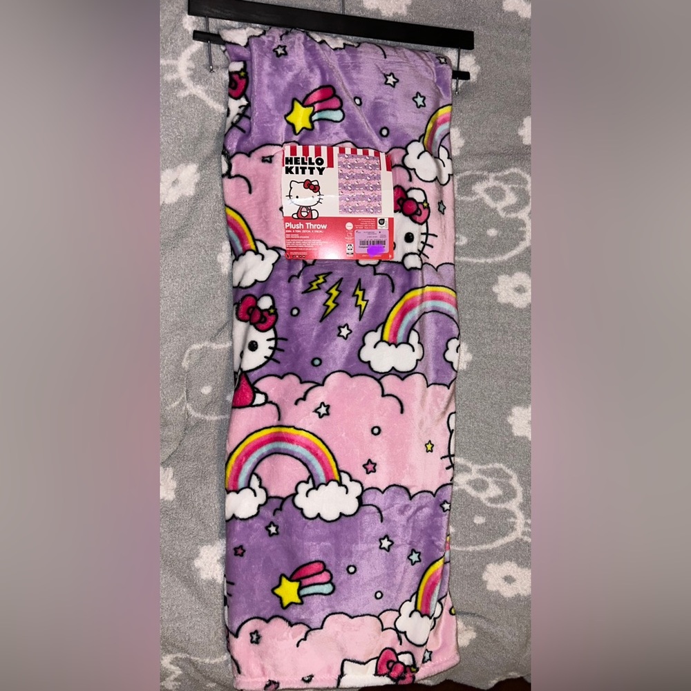 Hello kitty purple rainbow blanket